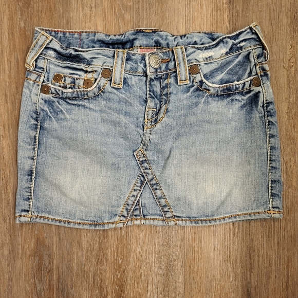 True Religion Bobby Skirt Size 28 Light Wash Denim - Picture 2 of 6